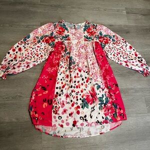 Umgee Dress - long sleeve, above the knee, floral. Sz S